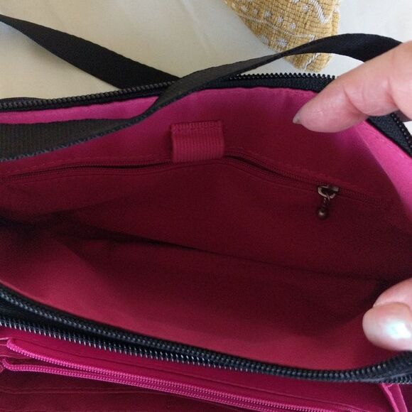 Baggallini Pewter and Black Crossbody Fabric Handbag - Picture 6 of 14